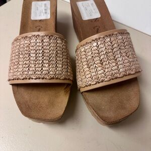 Italian Shoemakers Woven Slide Sandals in Light Beige